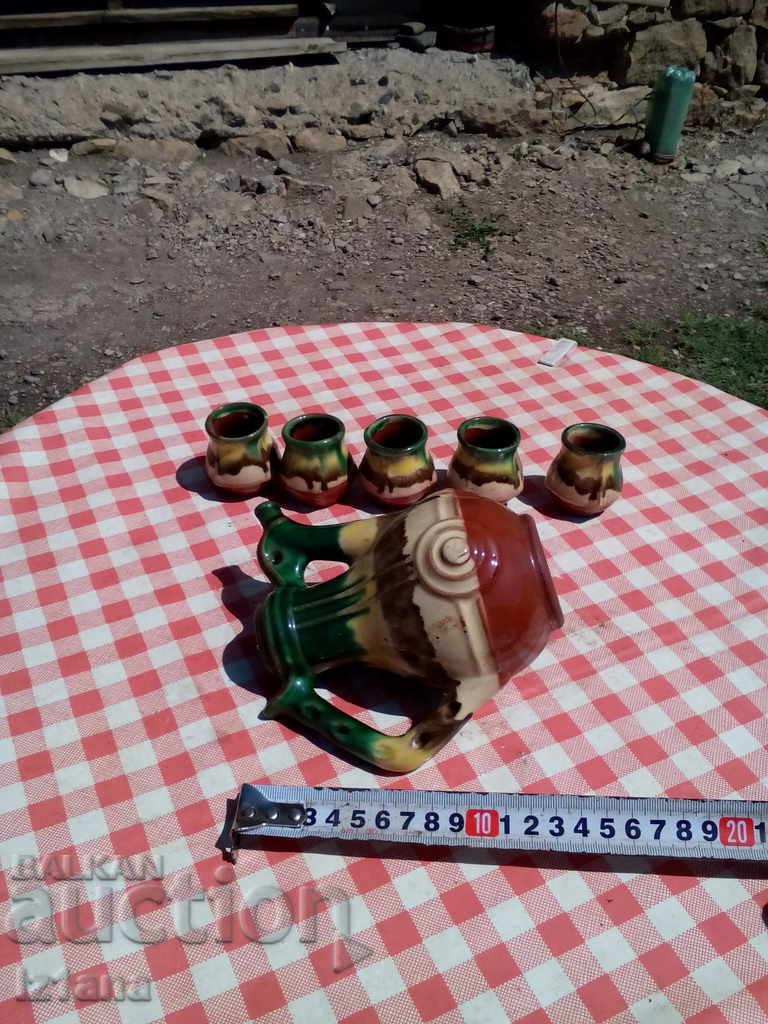 Δημοπρασία Παλιά οικιακή κεραμική υπηρεσία Δημοπρασία Παλιά οικιακή κεραμική υπηρεσία