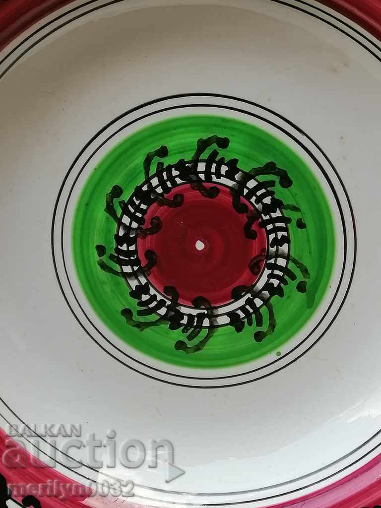 Auction Porcelain plate hand-painted porcelain Belgium 19th century Auction Porcelain plate hand-painted porcelain Belgium 19th century