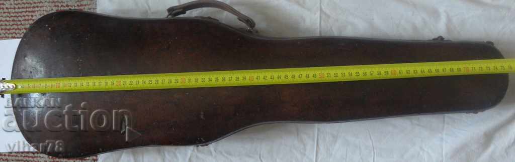 Delivery of old violin case Delivery of old violin case