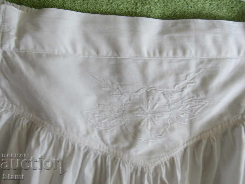 Auction  Indian set of three parts-skirts and two blouses size M