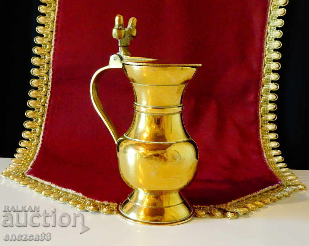 Auction Bronze mug with lid, jug with lid, acorns Auction Bronze mug with lid, jug with lid, acorns