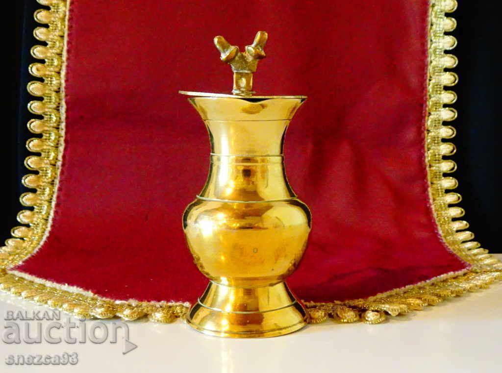 Bronze jug, mug with acorns 80 ml. with price 12.00 BGN | € 6.14 Bronze jug, mug with acorns 80 ml. with price 12.00 BGN | € 6.14