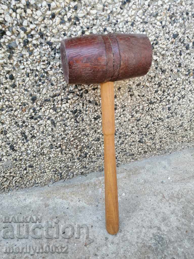 Стар дървен чук, инструмент, пособие