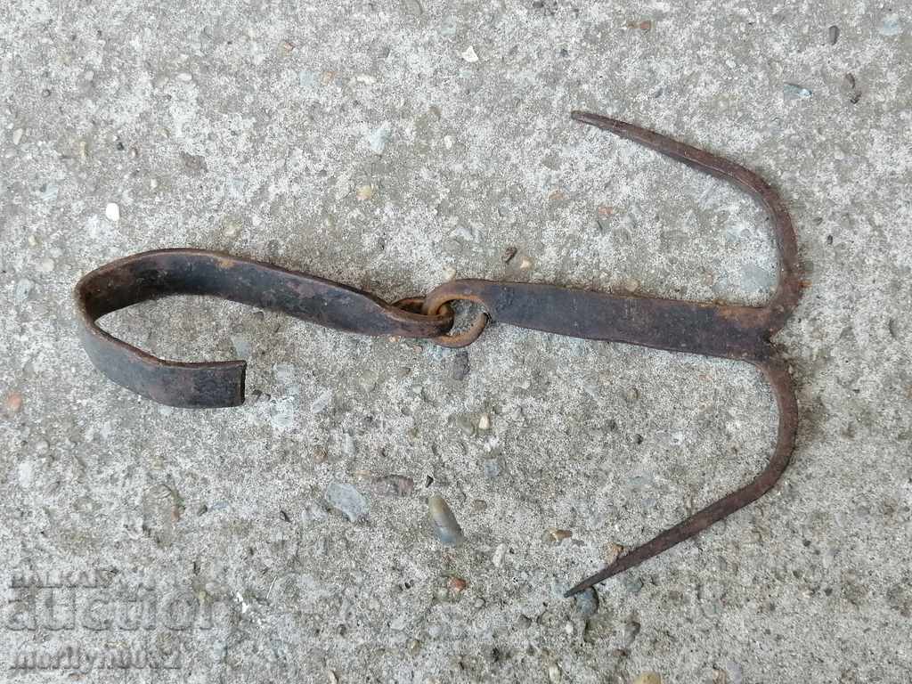 Antique wrought iron hook, double wrought iron hook - 7 Antique wrought iron hook, double wrought iron hook - 7