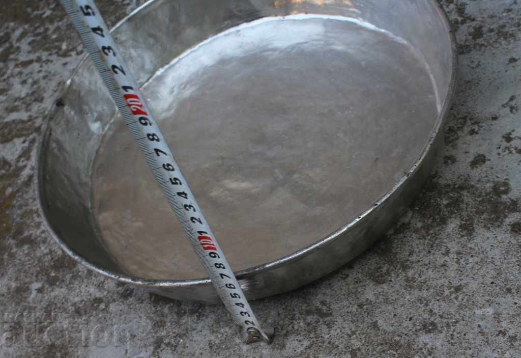 Delivery of OLD TANNED COPPER TRAY COPPER HONEY PIE Delivery of OLD TANNED COPPER TRAY COPPER HONEY PIE