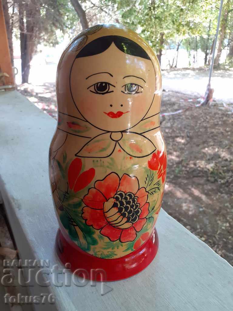 Delivery of OLD SOVIET DOLL MATRYOSHKA 8 PIECES IN ONE