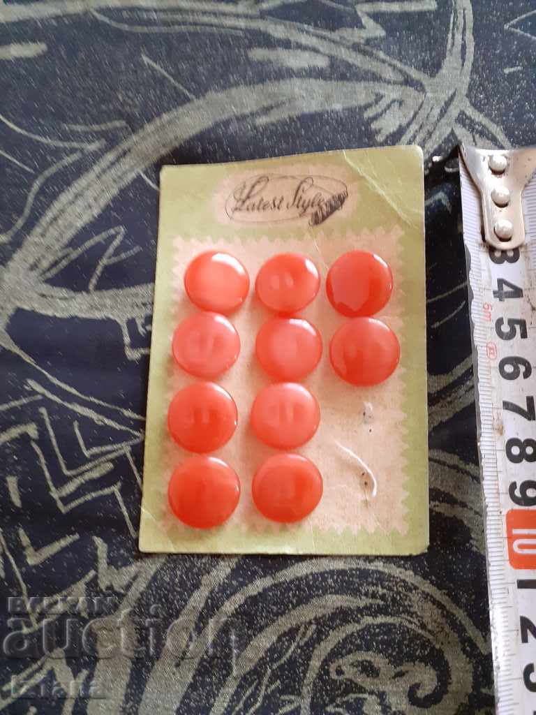 Auction  An old button, buttons