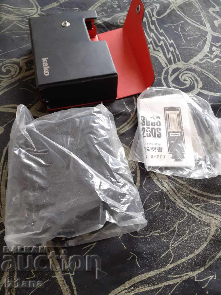 Camera flash KAKO with price 30.00 BGN | € 15.34 Camera flash KAKO with price 30.00 BGN | € 15.34