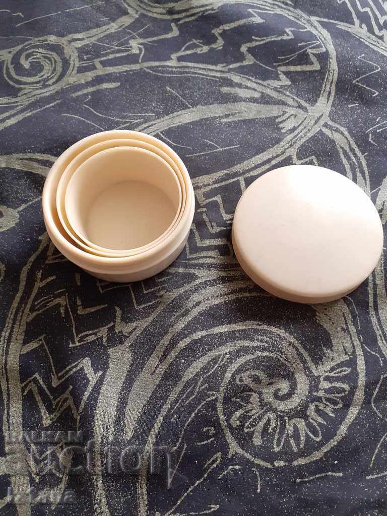 An old folding glass with price 12.00 BGN | € 6.14 An old folding glass with price 12.00 BGN | € 6.14