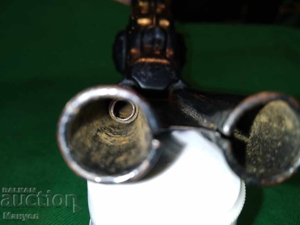 I am selling an old tin toy.RRRRR - 7 I am selling an old tin toy.RRRRR - 7