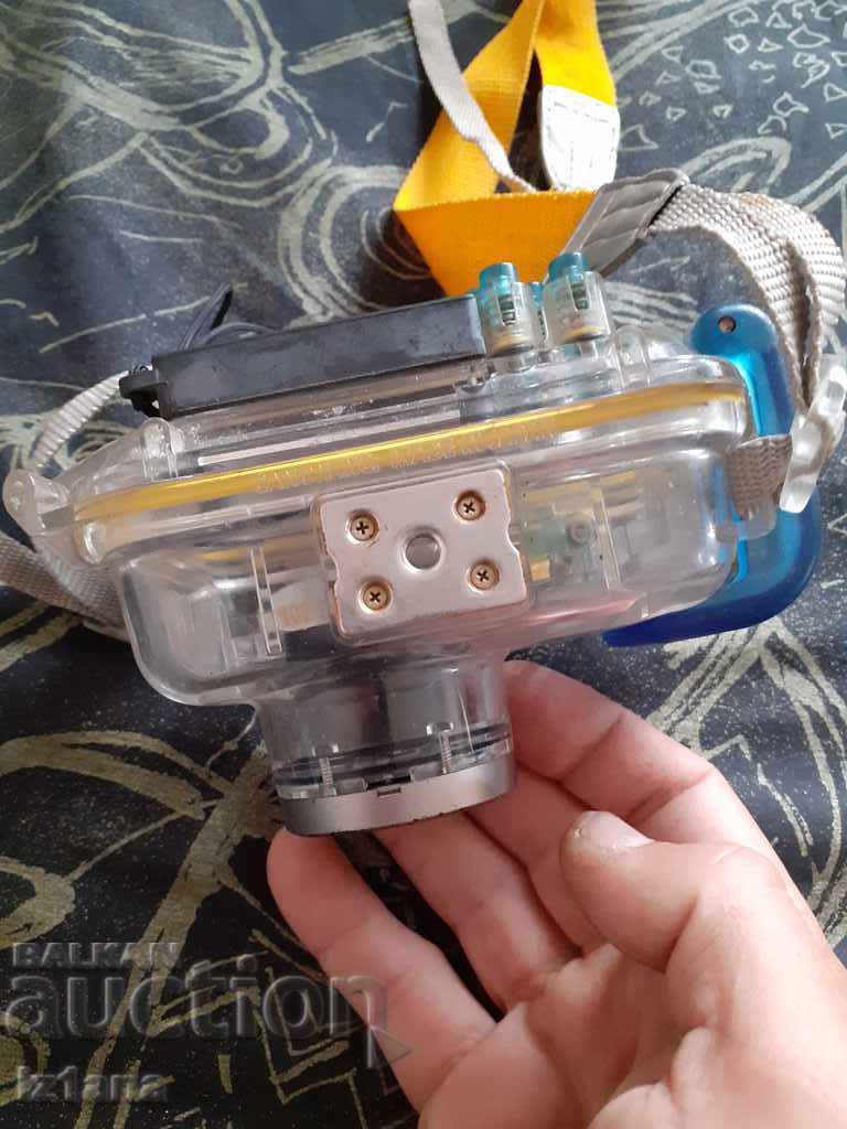 Delivery of Canon WP-DC80 waterproof case