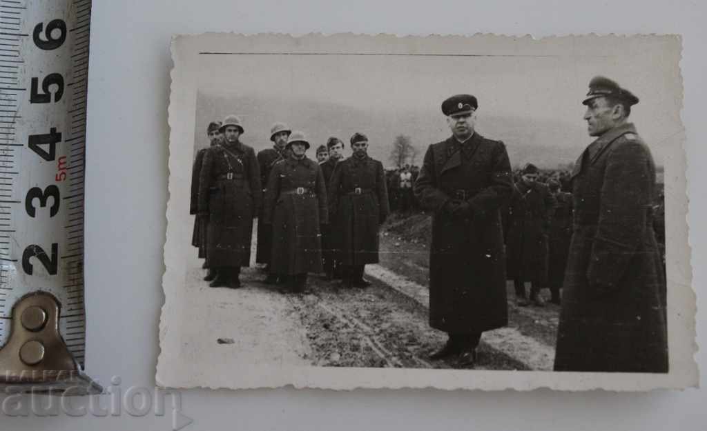 VSV NISHKO GENERAL MAJOR MIHAIL ZAKHARIEV FOTO DREAPTA VSV NISHKO GENERAL MAJOR MIHAIL ZAKHARIEV FOTO DREAPTA