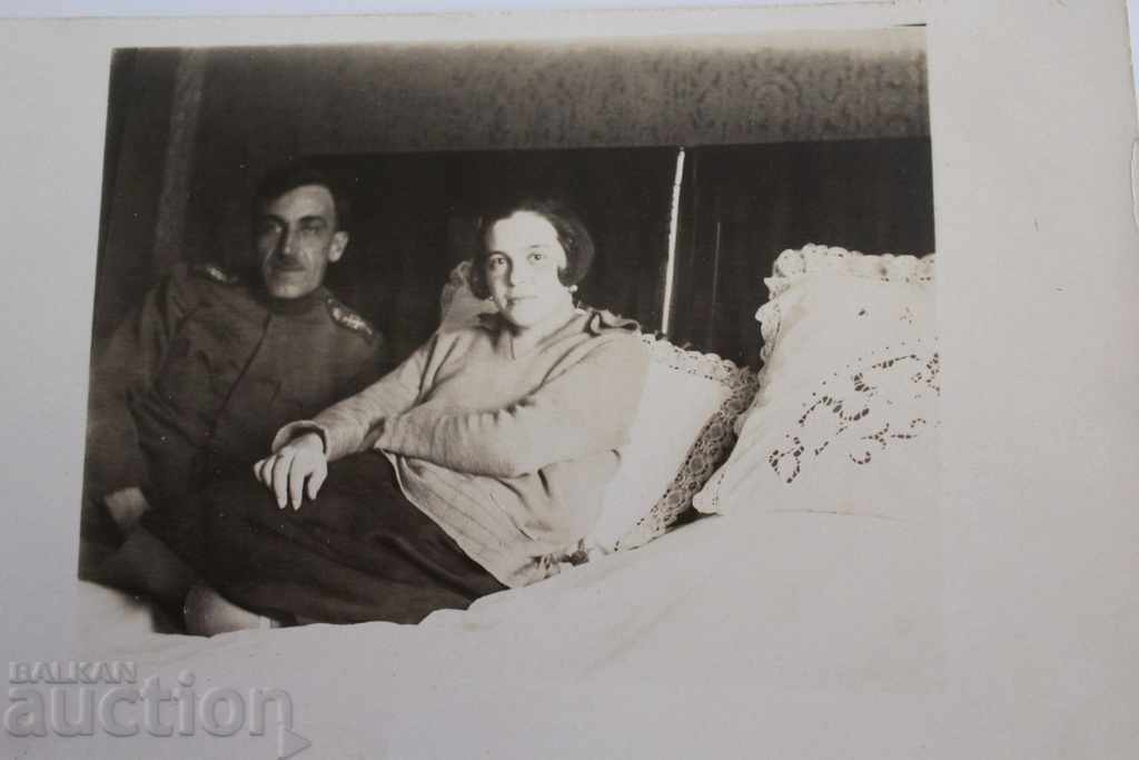 MAJOR GENERAL MIHAIL ZAHARIEV AND HIS WIFE PHOTO