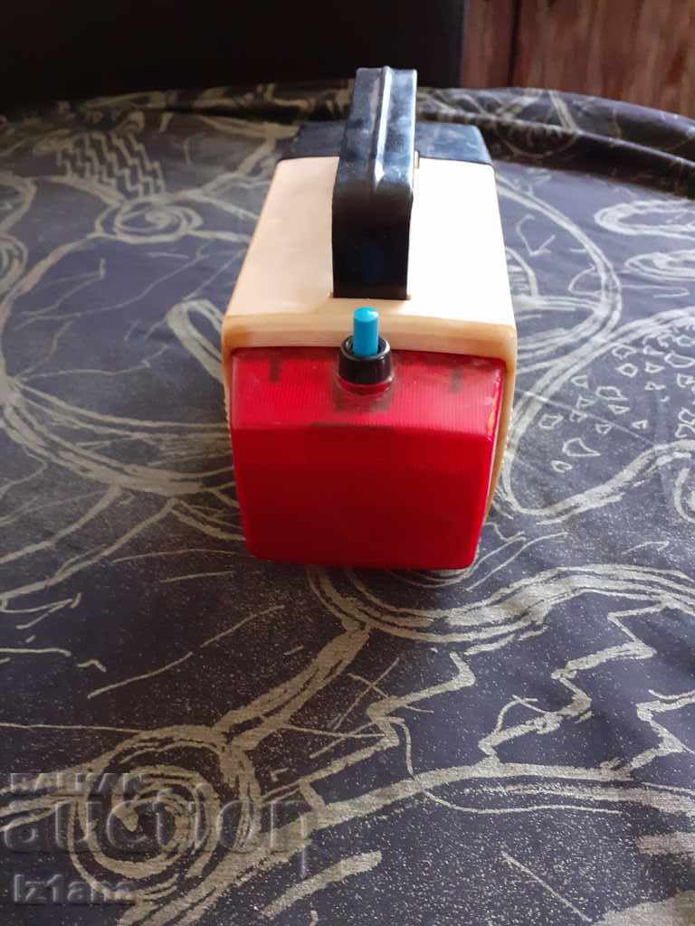 Delivery of Old lantern Tourist