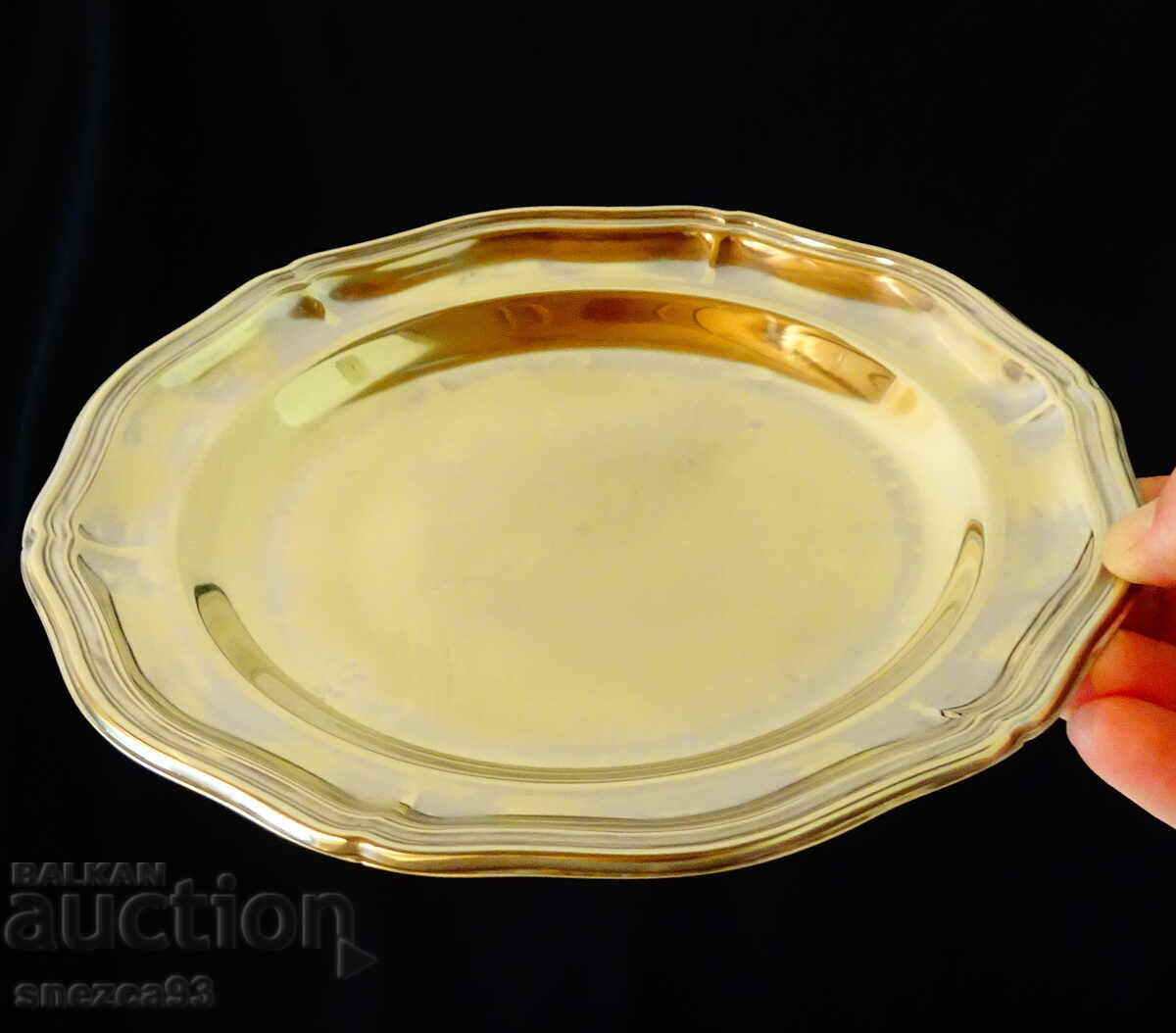 Auction Brass plate 18 cm. Auction Brass plate 18 cm.