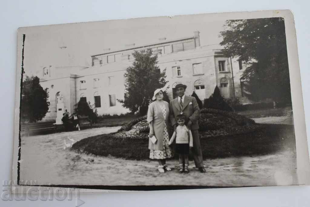 MAJOR GENERAL MIHAIL ZAHARIEV AND HIS FAMILY PHOTO