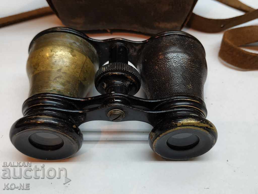 Delivery of Theater binoculars Delivery of Theater binoculars