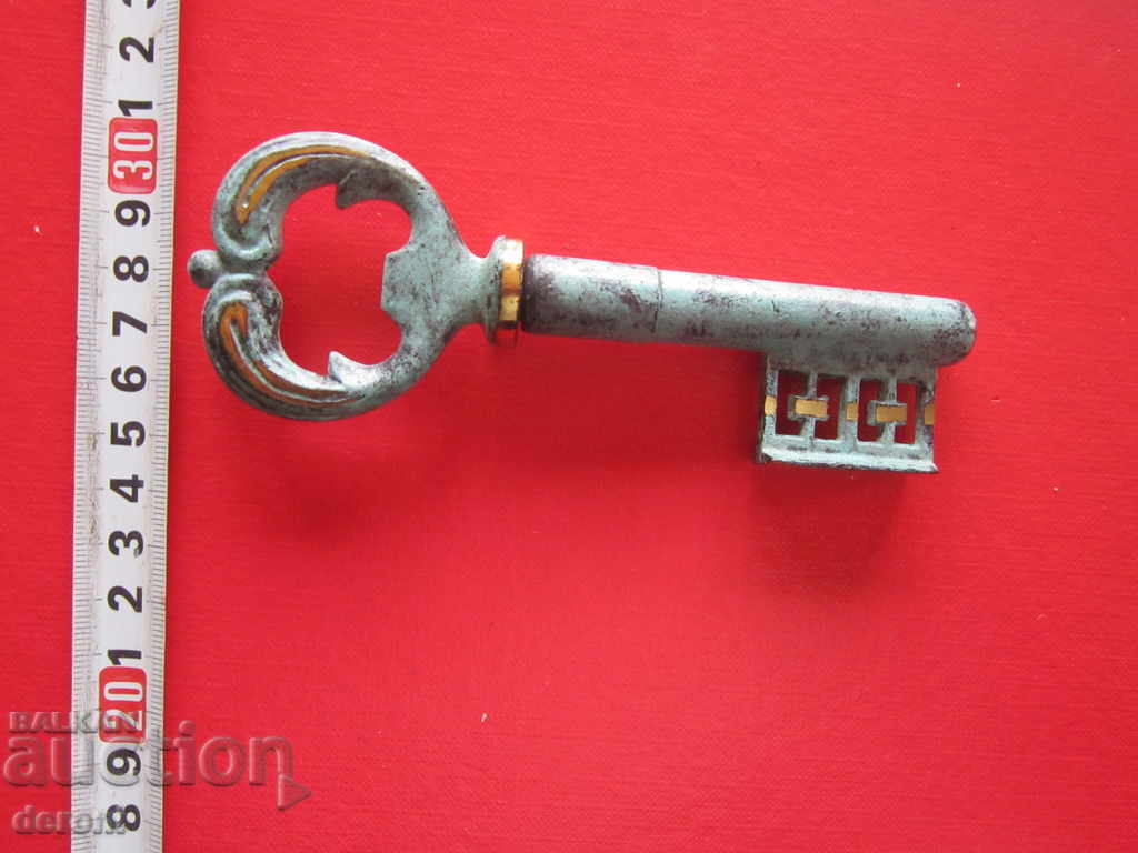 Unique bronze key opener corkscrew corkscrew 2 with price 30.00 BGN | € 15.34