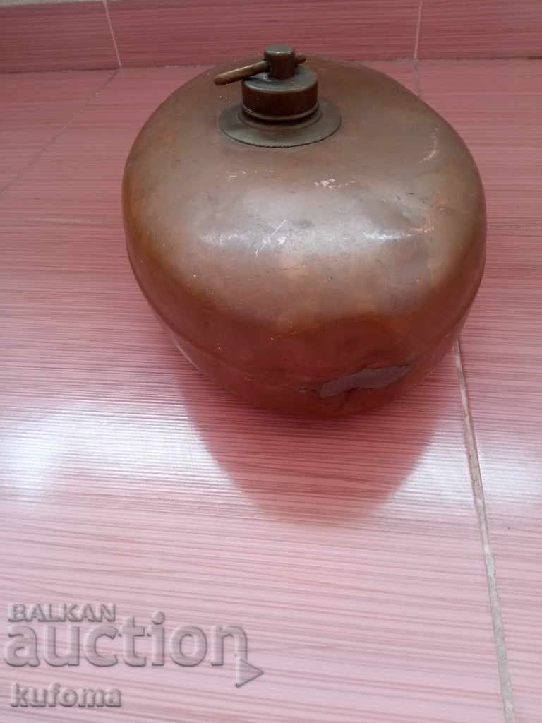 Old copper heater with price 34.99 BGN | € 17.89 Old copper heater with price 34.99 BGN | € 17.89