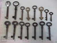 Lot of 15 pcs. old key