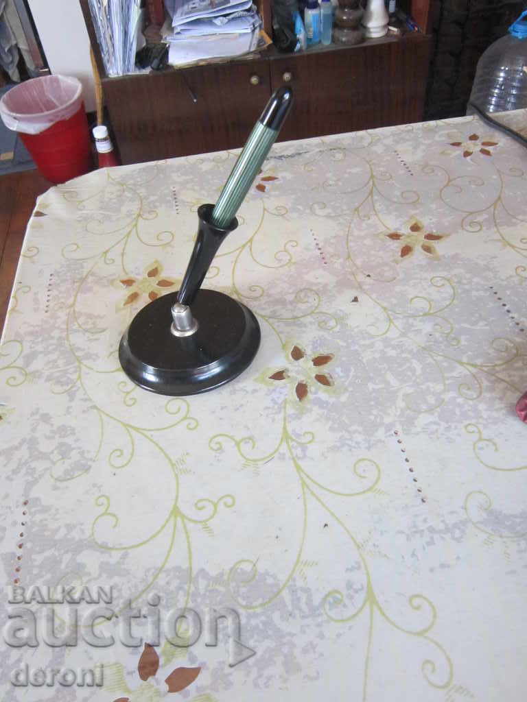 Pen holder Pelikan black bakelite marked Pelikan - 7 Pen holder Pelikan black bakelite marked Pelikan - 7