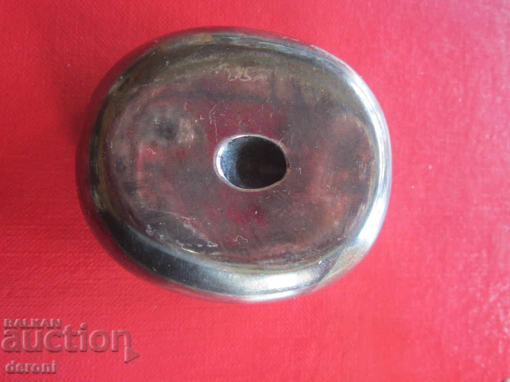 Аукцион Страхотна посребрена поставка за писалка химикал Аукцион Страхотна посребрена поставка за писалка химикал