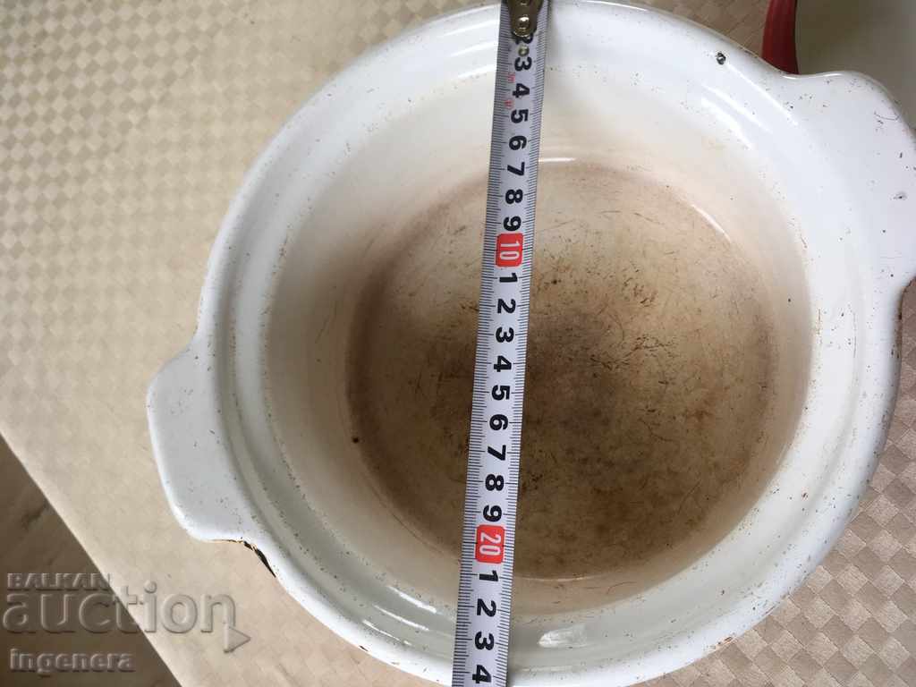 ENAMELED POT-1962 HEALTHY USED with price 16.00 BGN | € 8.18 ENAMELED POT-1962 HEALTHY USED with price 16.00 BGN | € 8.18