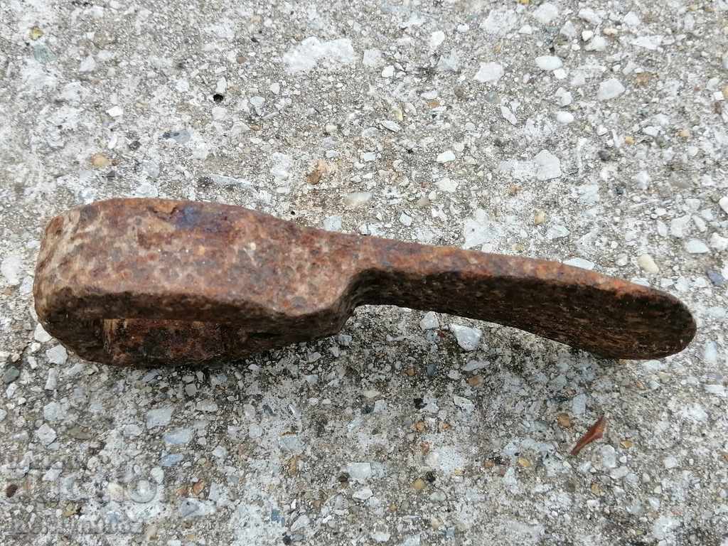 Auction Old tool, agricultural instrument, chapel, wrought iron Auction Old tool, agricultural instrument, chapel, wrought iron