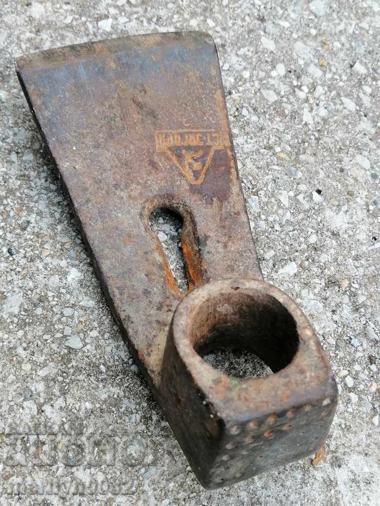 Delivery of Dulgher Tesla ax ax tool Delivery of Dulgher Tesla ax ax tool