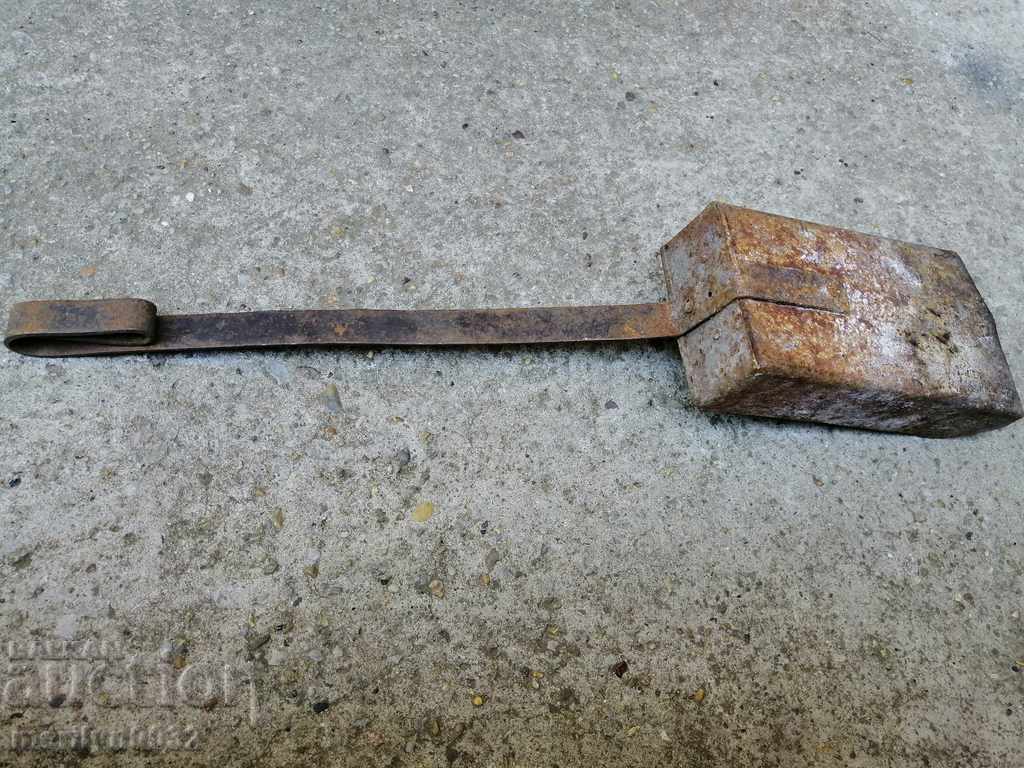 Delivery of Old forged blade, shovel shovel Delivery of Old forged blade, shovel shovel