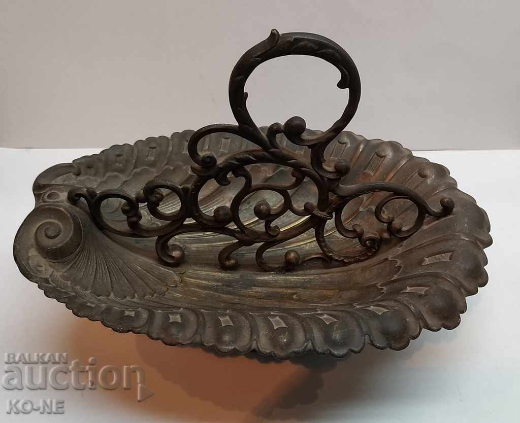 Лъжичник WMF с цена 70.00 лв. | € 35.79 Лъжичник WMF с цена 70.00 лв. | € 35.79