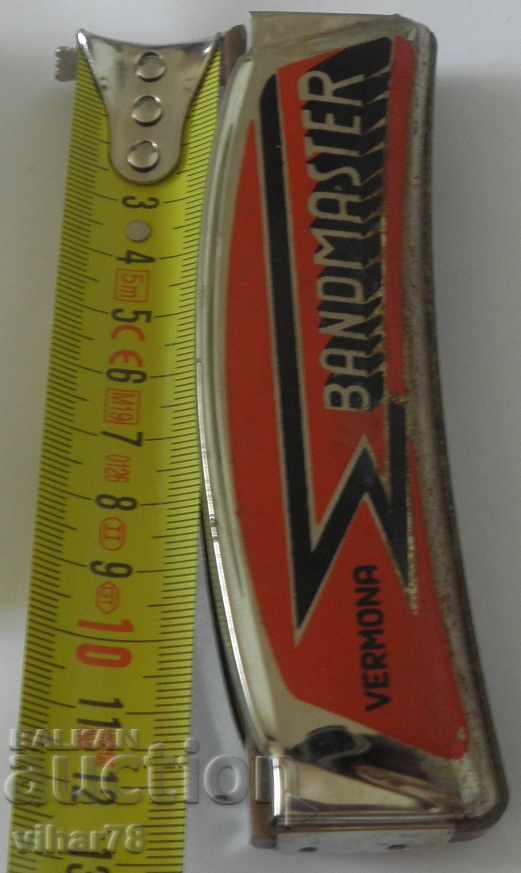 Delivery of COLLECTOR HARMONICA BANDMASTER WITH BOX Delivery of COLLECTOR HARMONICA BANDMASTER WITH BOX