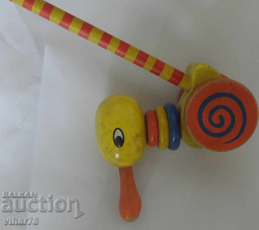 Delivery of OLD WOODEN TOY-PUSHER FOR PUSHING