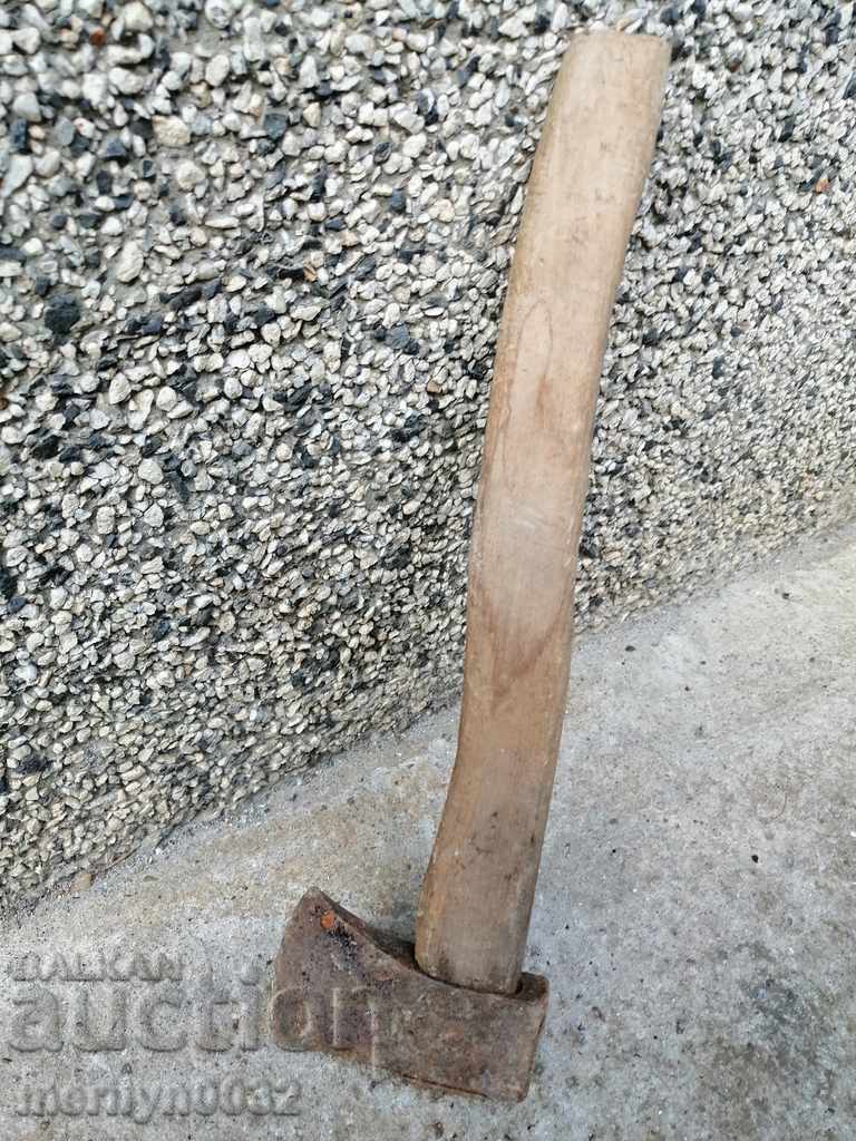 Delivery of Old ax ax saber hatchet sap Delivery of Old ax ax saber hatchet sap