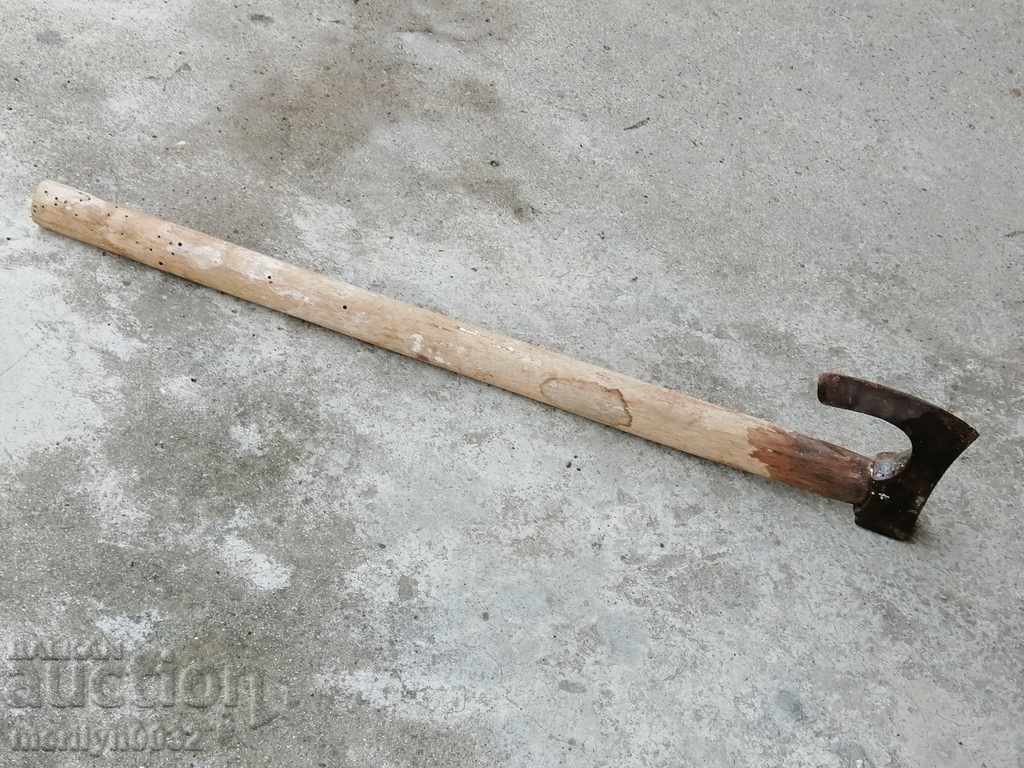 Auction Old ax ax toot hat Auction Old ax ax toot hat