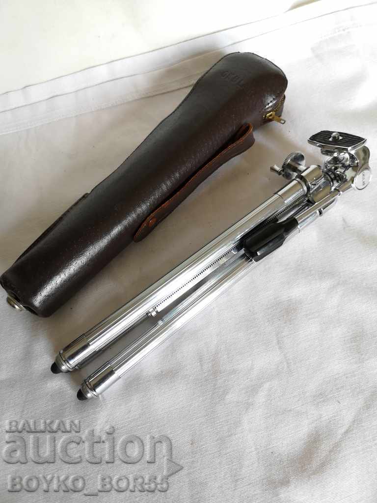 Antique Antique Stand with Case, - 6 Antique Antique Stand with Case, - 6