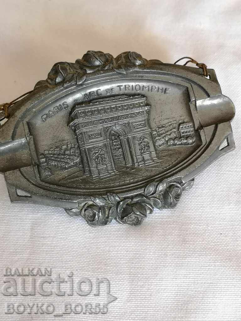 Ancient French Ashtray The beginning of the last century with price 39.00 BGN | € 19.94 Ancient French Ashtray The beginning of the last century with price 39.00 BGN | € 19.94