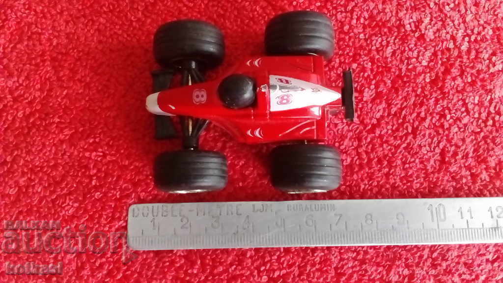 Small metal Formula One car China