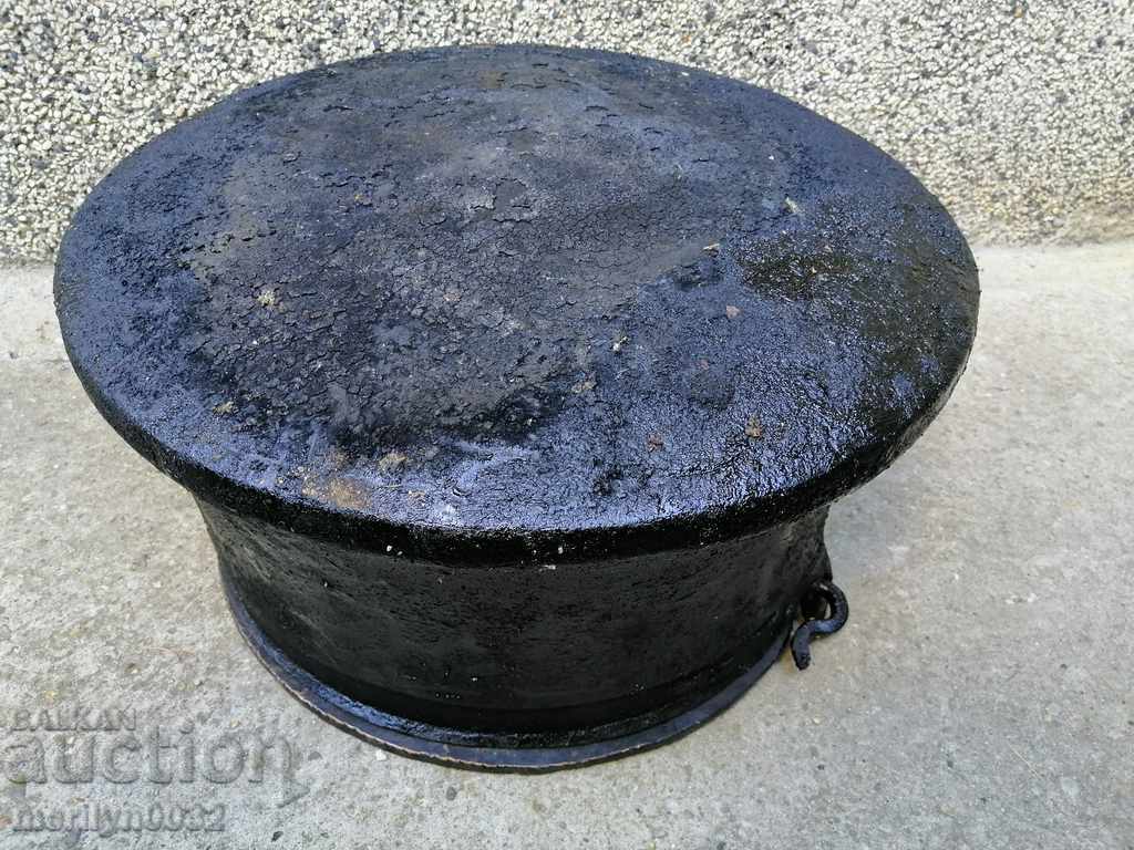 Old harania, copper vessel, large cauldron, copper, dustpan with price 189.50 BGN | € 96.89 Old harania, copper vessel, large cauldron, copper, dustpan with price 189.50 BGN | € 96.89