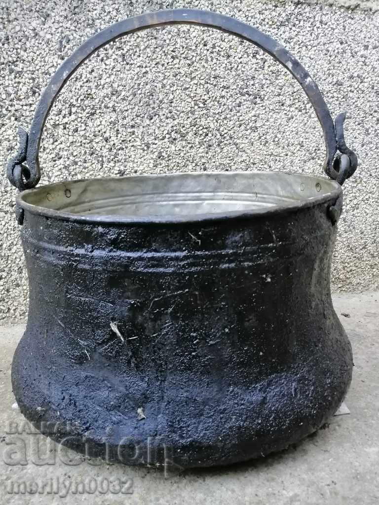 Old harania, copper vessel, large cauldron, copper, dustpan