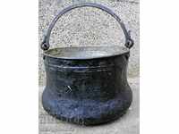 Old harania, a copper pot, a big boiler, a baker, a bumper