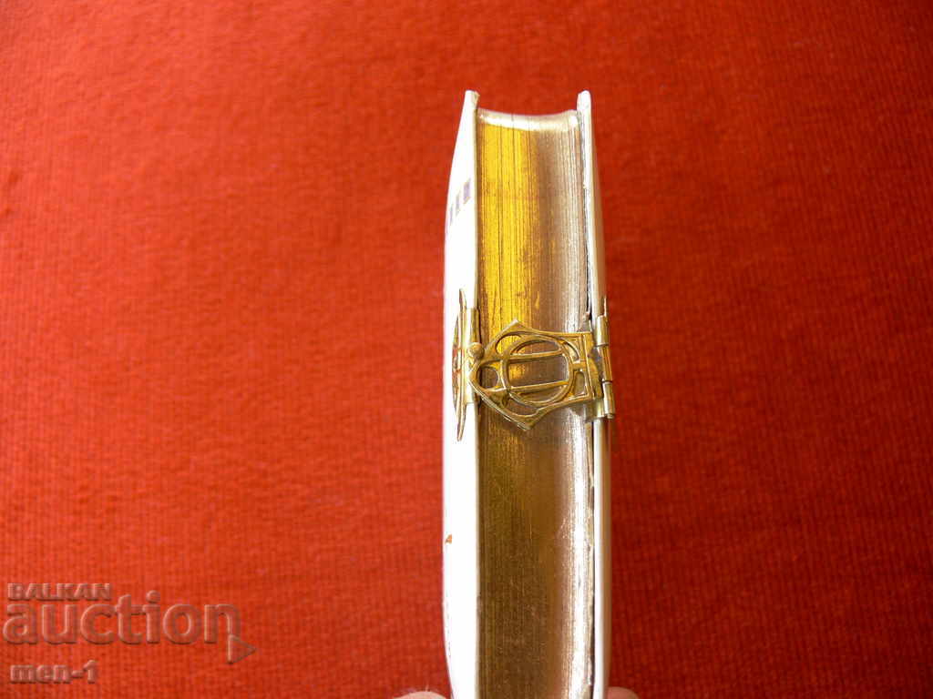 Auction Antique little pocket bible Auction Antique little pocket bible