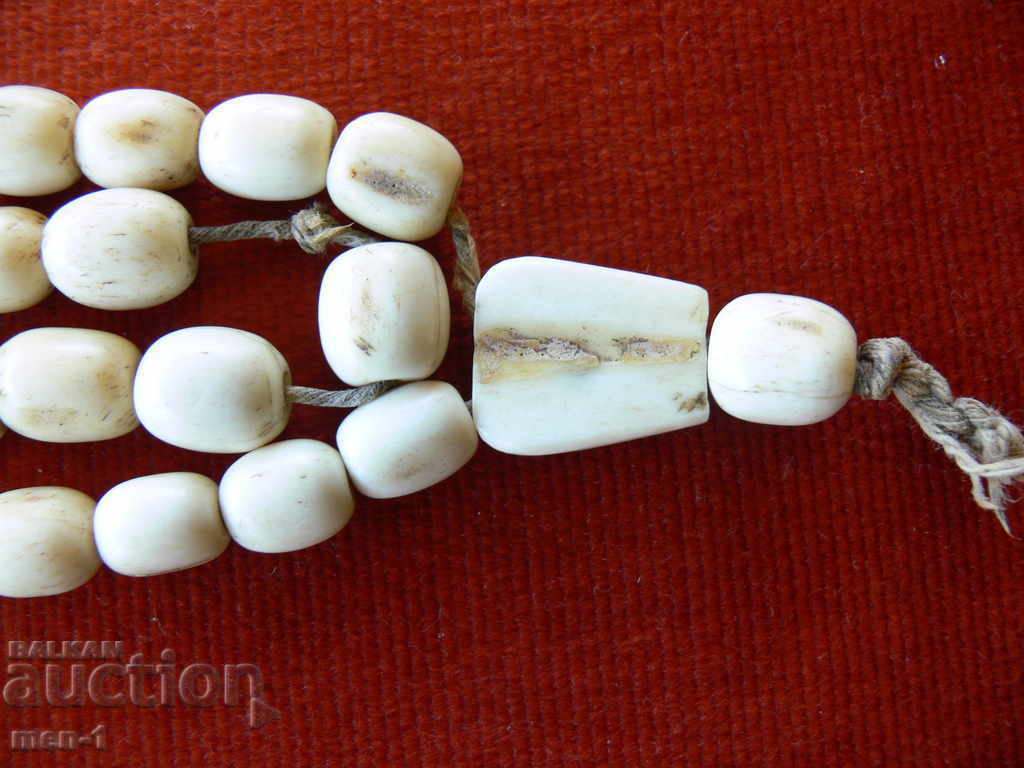 Delivery of Old bone rosary Delivery of Old bone rosary