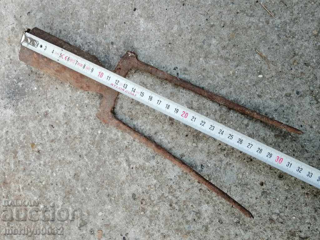 Livrarea Vechi forjate dvuzabets, vila, fier forjat