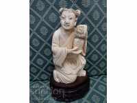 Frumoasă statuetă japoneză de fildeș chinezesc 229,6 g.