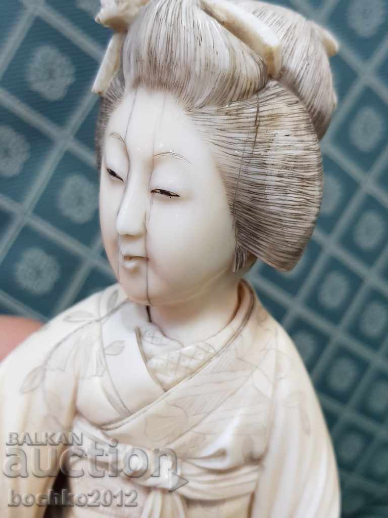 Very beautiful Japanese ivory geisha statuette 27.5cm - 7 Very beautiful Japanese ivory geisha statuette 27.5cm - 7