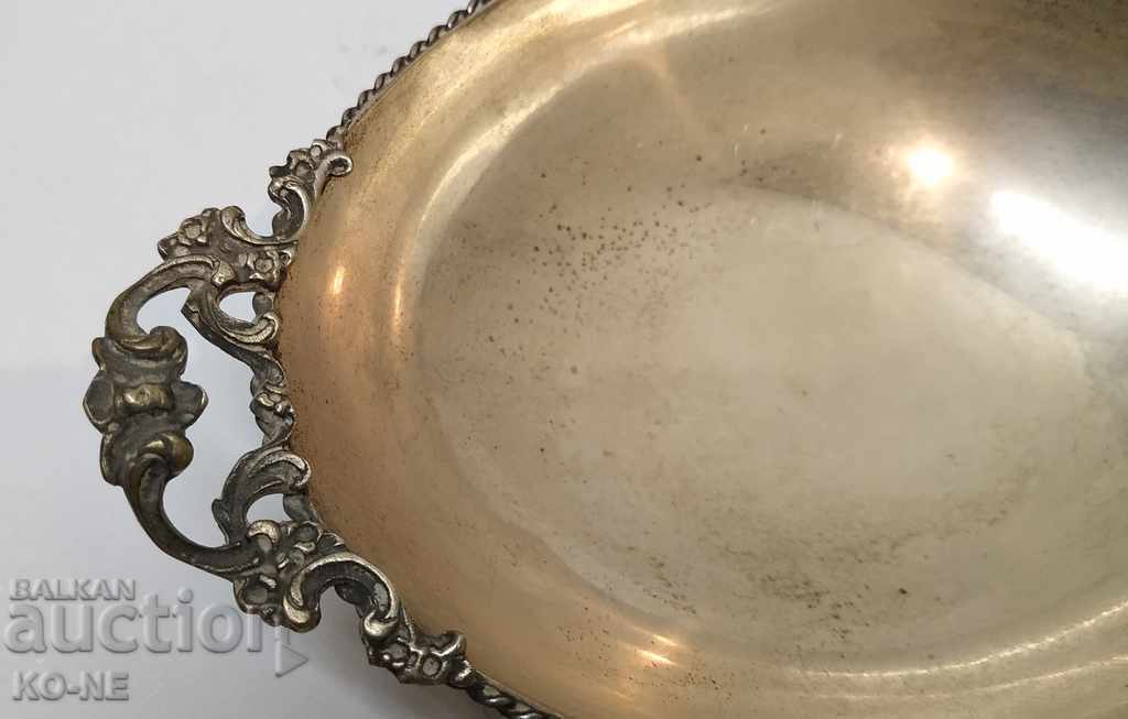 Auction A silver bowl Auction A silver bowl