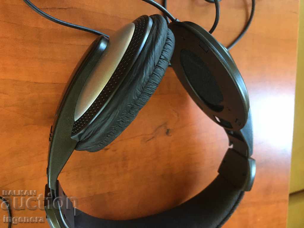 Auction  HEADPHONE HEADPHONE HEADPHONE MICROPHONE