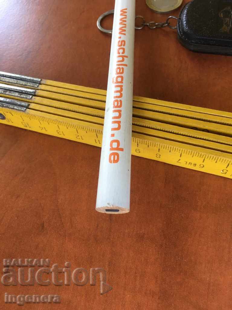 Auction  TOOL CARPENTER METER PENCIL AND ROLLER