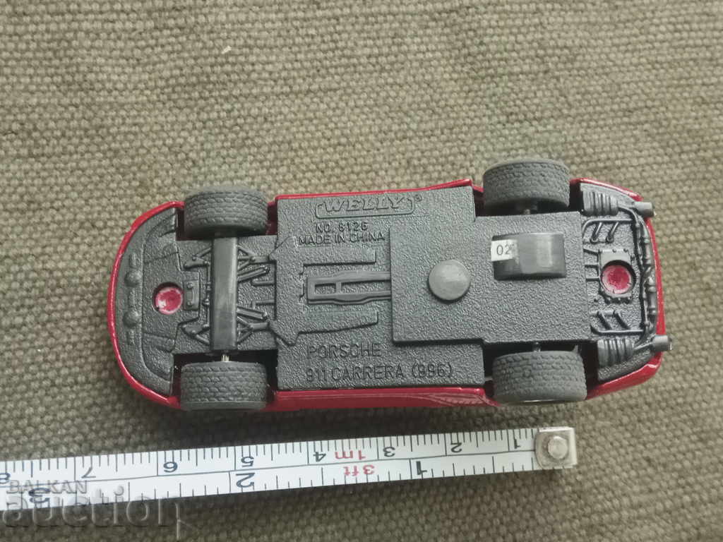 Cărucior Welly 8126 Porsche 911 Carrera cu preț 20.00 BGN | € 10.23